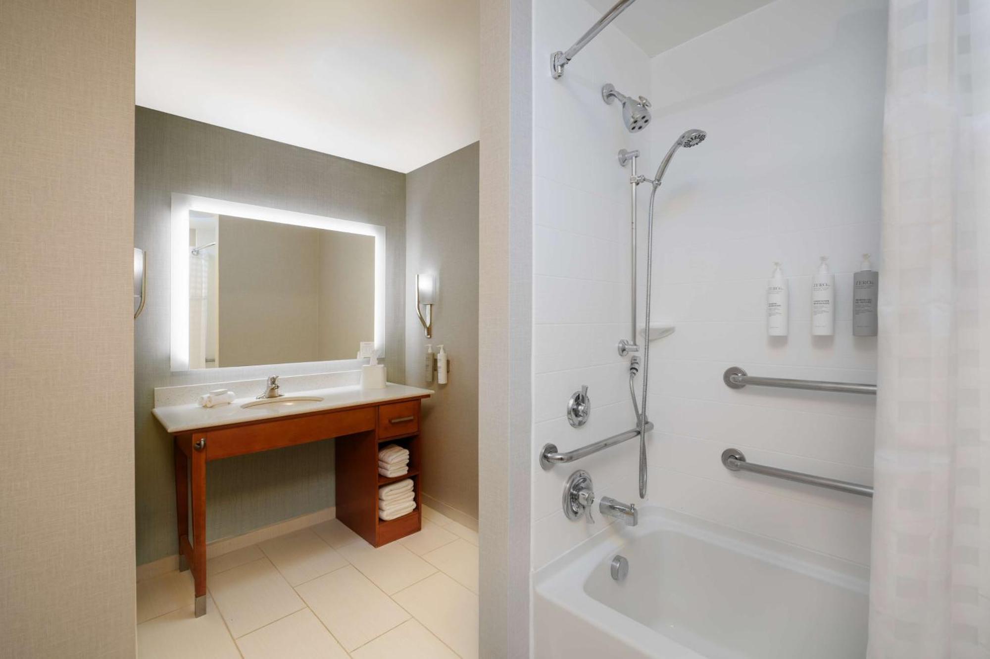 Homewood Suites By Hilton Gateway Hills Nashua Eksteriør billede